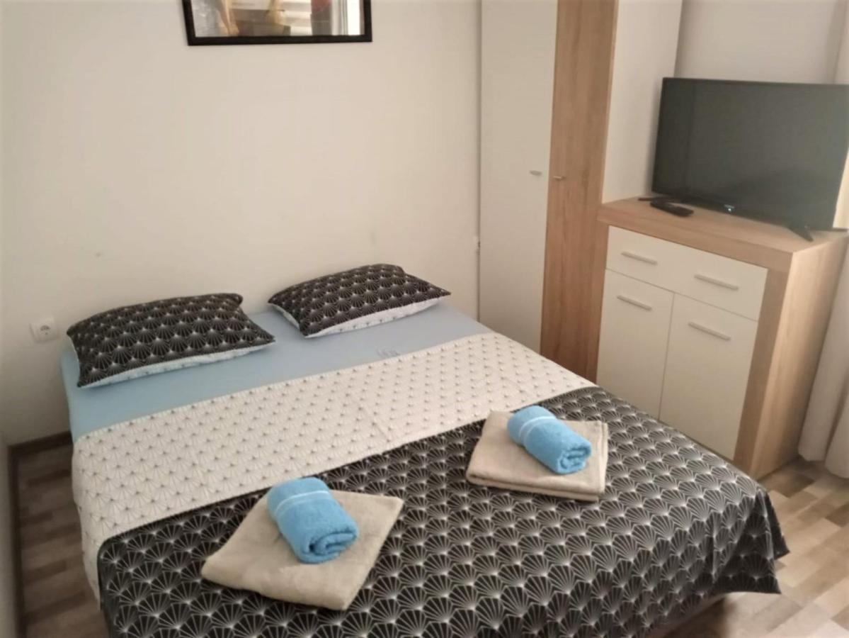 Apartment Karlito Kastela Luaran gambar